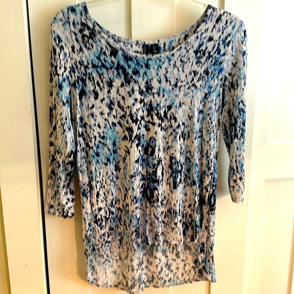 Watercolor print top, - Picture 1 of 2